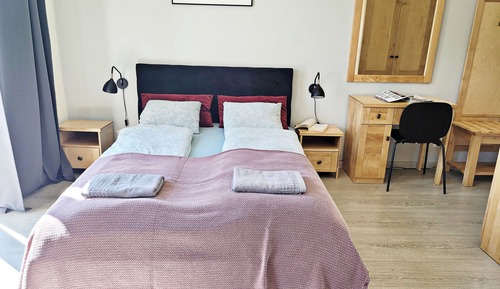 Suite estudio estándar, 1 cama doble, vistas al patio