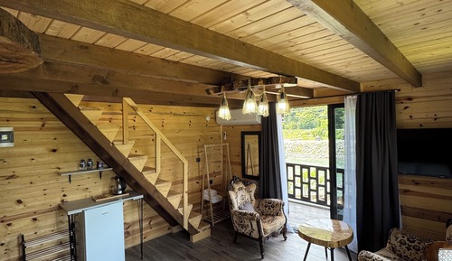 Deluxe Duplex, River View