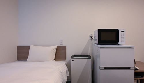 Habitación estándar con 2 camas individuales, no fumadores (check-in is not available after 11PM)