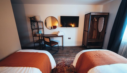 Habitación con 2 camas individuales
