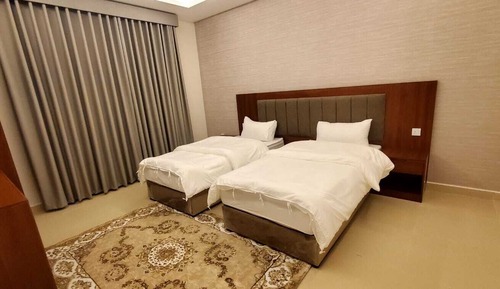 Basic Double or Twin Room, Mixed Dorm, Kitchen, City View