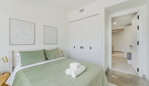 Apartamento de lujo, balcón