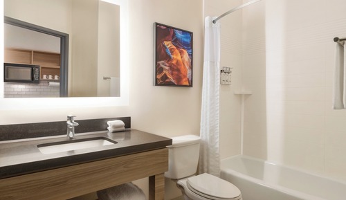 Suite estudio, 1 cama de matrimonio grande, bañera accesible (Mobility)