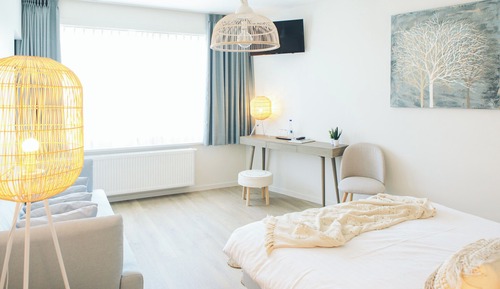 Habitación Deluxe con 1 cama doble o 2 individuales, vistas al puerto