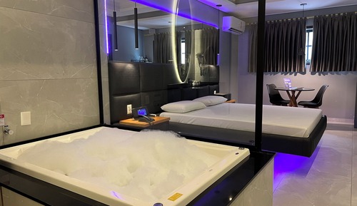 Habitación Deluxe doble, 1 cama de matrimonio, bañera de hidromasaje (Hidro Premium)