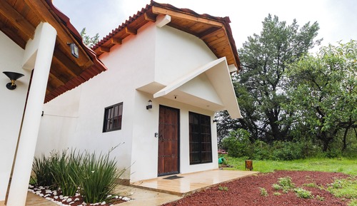 Cabaña romántica, vistas a la colina