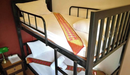 Private Bunk Bed with Shared Bathroom