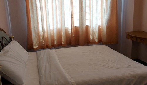 Apartamento estándar, balcón, vistas parciales al mar