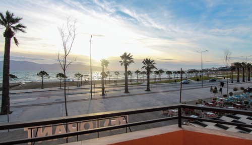 Habitación con 1 cama doble o 2 individuales, balcón, vistas al mar