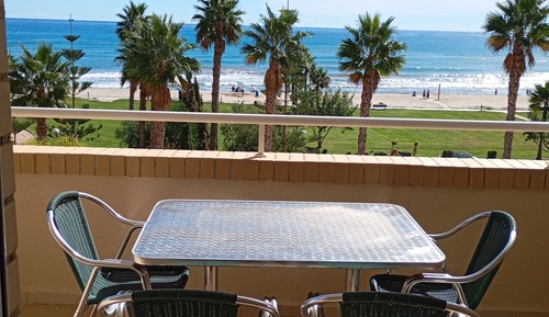 Apartamento, vistas al mar