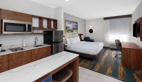 Suite, 1 cama de matrimonio grande, cocina básica