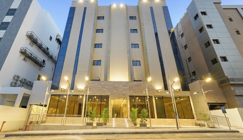 Apartamento familiar, 2 habitaciones, vistas parciales al mar
