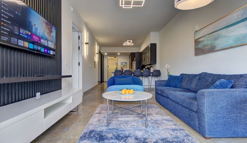 Luxury Apartment, Balcony