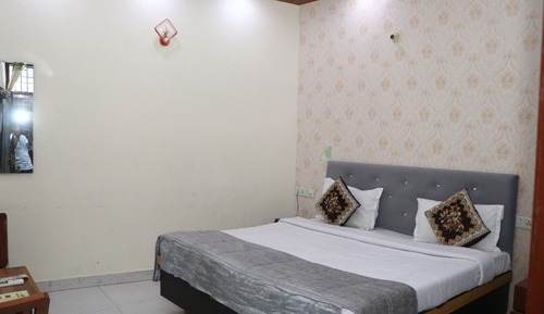 Deluxe Double Room, City View