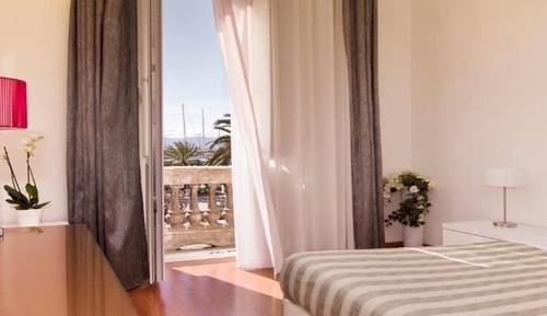Habitación triple Deluxe, balcón, vistas al mar