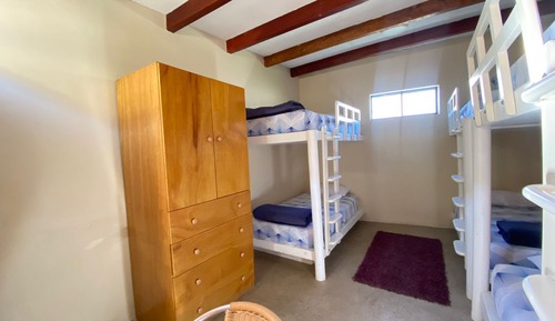 Habitación familiar, varias camas (1)
