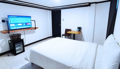 Standard Junior Room