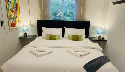Habitación familiar, vistas al jardín