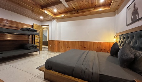 Habitación cuádruple Premium, vistas a la montaña