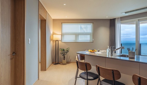 Family Two Room Ocean