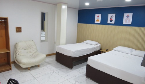 Habitación triple clásica