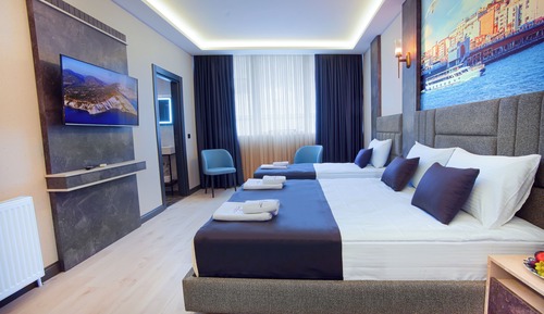 Habitación triple Confort, vistas a la ciudad