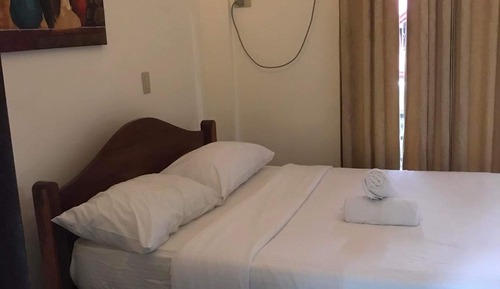 Suite estudio básica, vistas al jardín