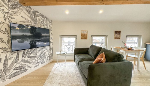 Superior Studio Suite, City View