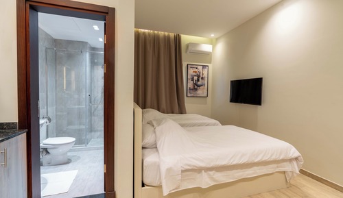 Habitación básica con 1 cama doble o 2 individuales
