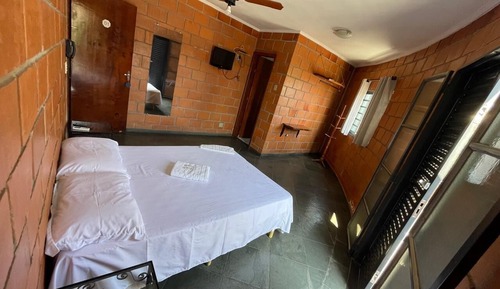 Habitación básica doble, vistas a la ciudad