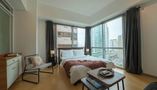 Deluxe Studio Suite