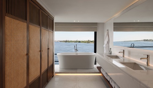 Suite junior, vistas al río