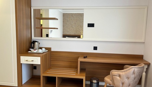Habitación con 2 camas individuales, vistas a la ciudad