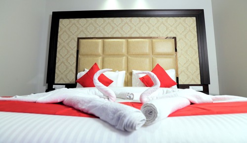 Habitación Deluxe con 1 cama doble o 2 individuales, 1 cama de matrimonio grande