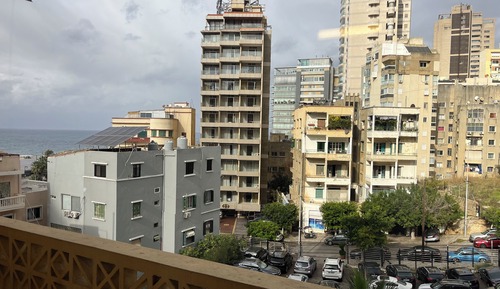 Habitación estándar con 2 camas individuales, balcón, vistas a la ciudad