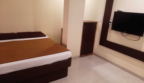 Habitación clásica con 1 cama doble o 2 individuales, no fumadores