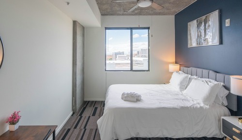 Apartamento de lujo, 1 cama de matrimonio con sofá cama, frigorífico