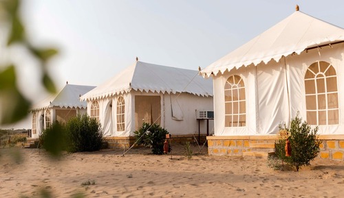 Tienda Deluxe, vistas al desierto