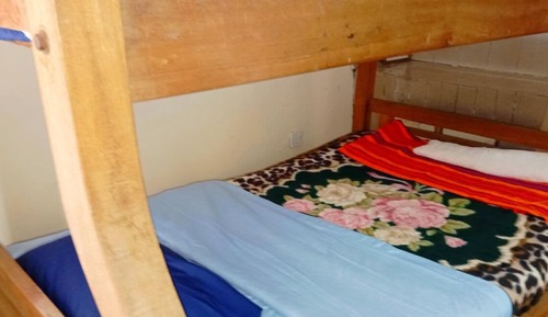 Habitación con 1 cama doble o 2 individuales, vistas a la ciudad