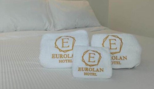 Habitación básica doble, 1 cama de matrimonio grande