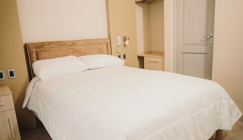 Habitación Confort con 1 cama doble o 2 individuales, vistas al patio