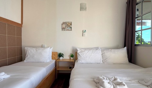Habitación triple superior, vistas al mar