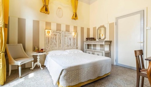 Camera TRILLY con letto matrimoniale e terrazza privata
