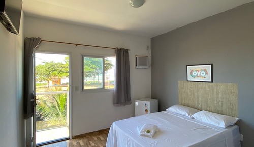 Habitación, balcón, vistas al mar