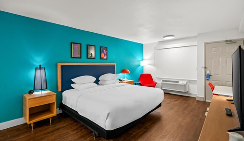 Habitación, 1 cama de matrimonio grande, ducha adaptada