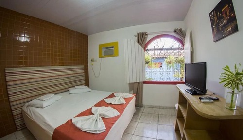 Habitación básica con 1 cama doble o 2 individuales