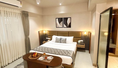 Queen Room