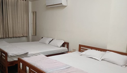 Deluxe Quadruple Room, City View