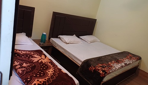 Standard Triple Room, City View
