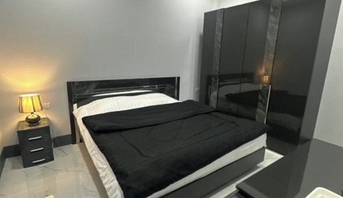 Basic Room Share Town House